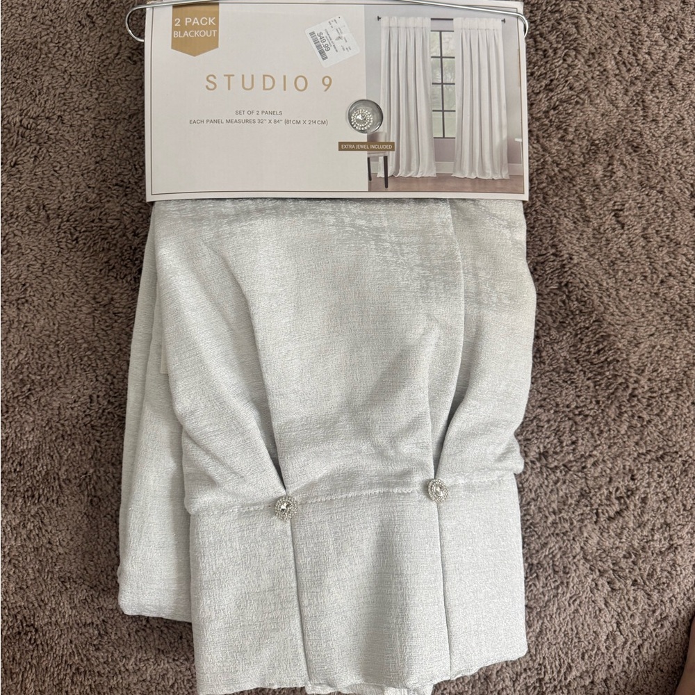 Studio9 drapes. 2packs= 4 drapes total. Pannels =32x84